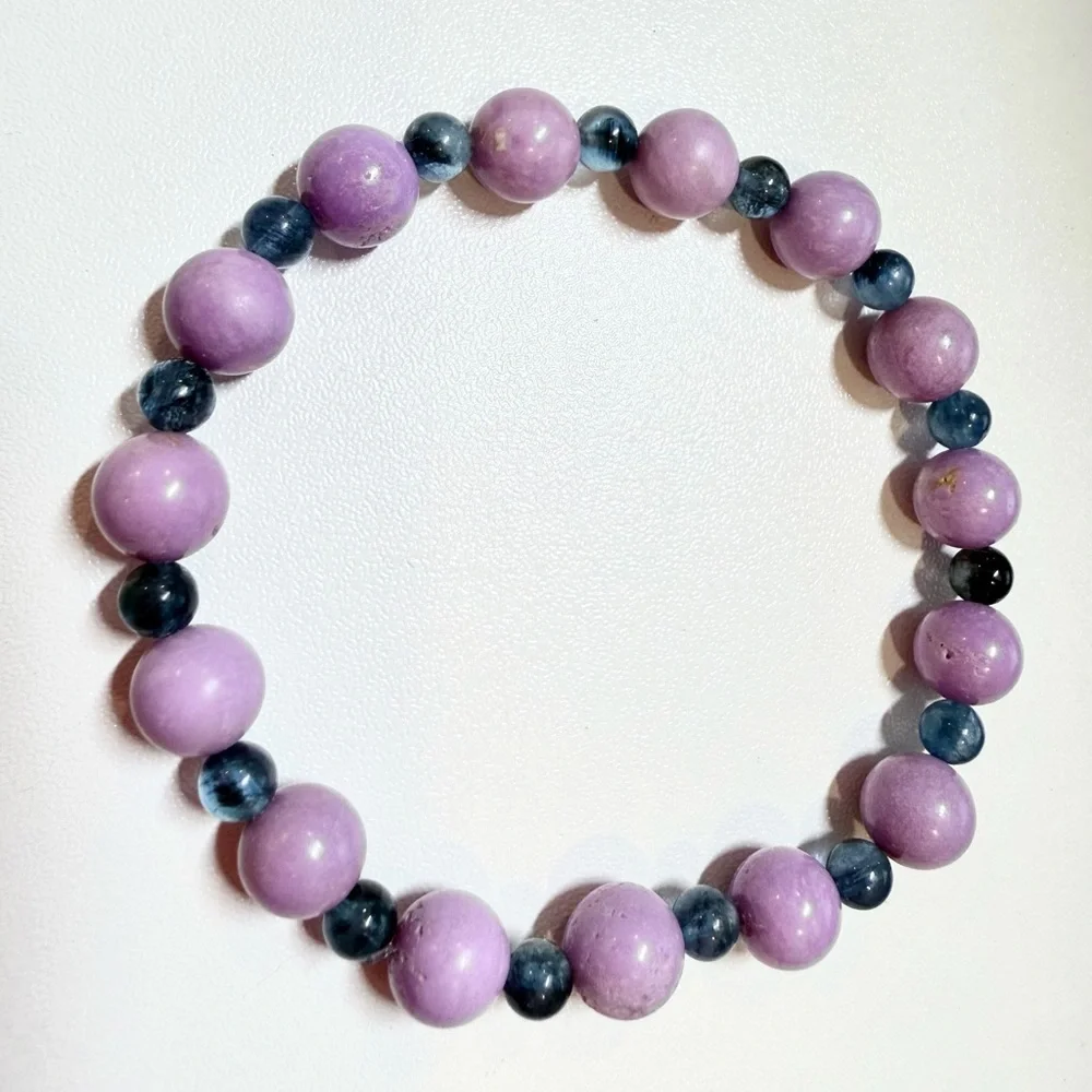 N/A stylish lavender